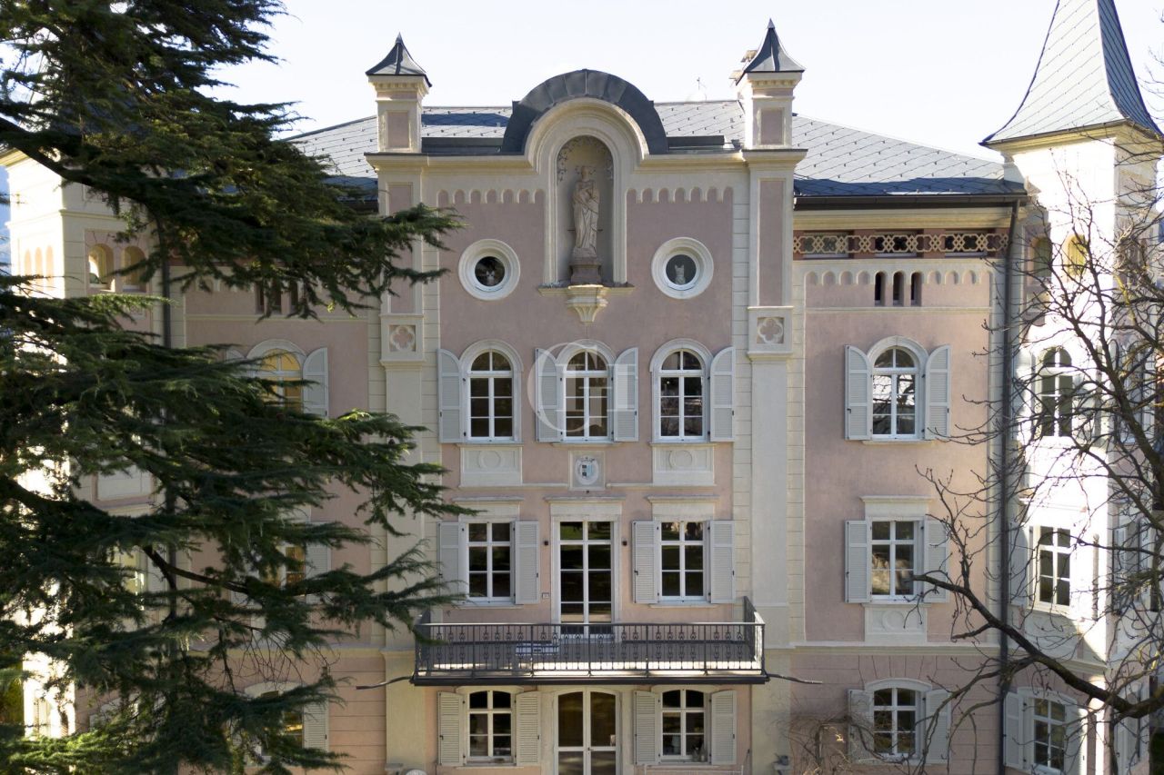 Apartamento en Bolzano, Italia, 185 m² - imagen 1