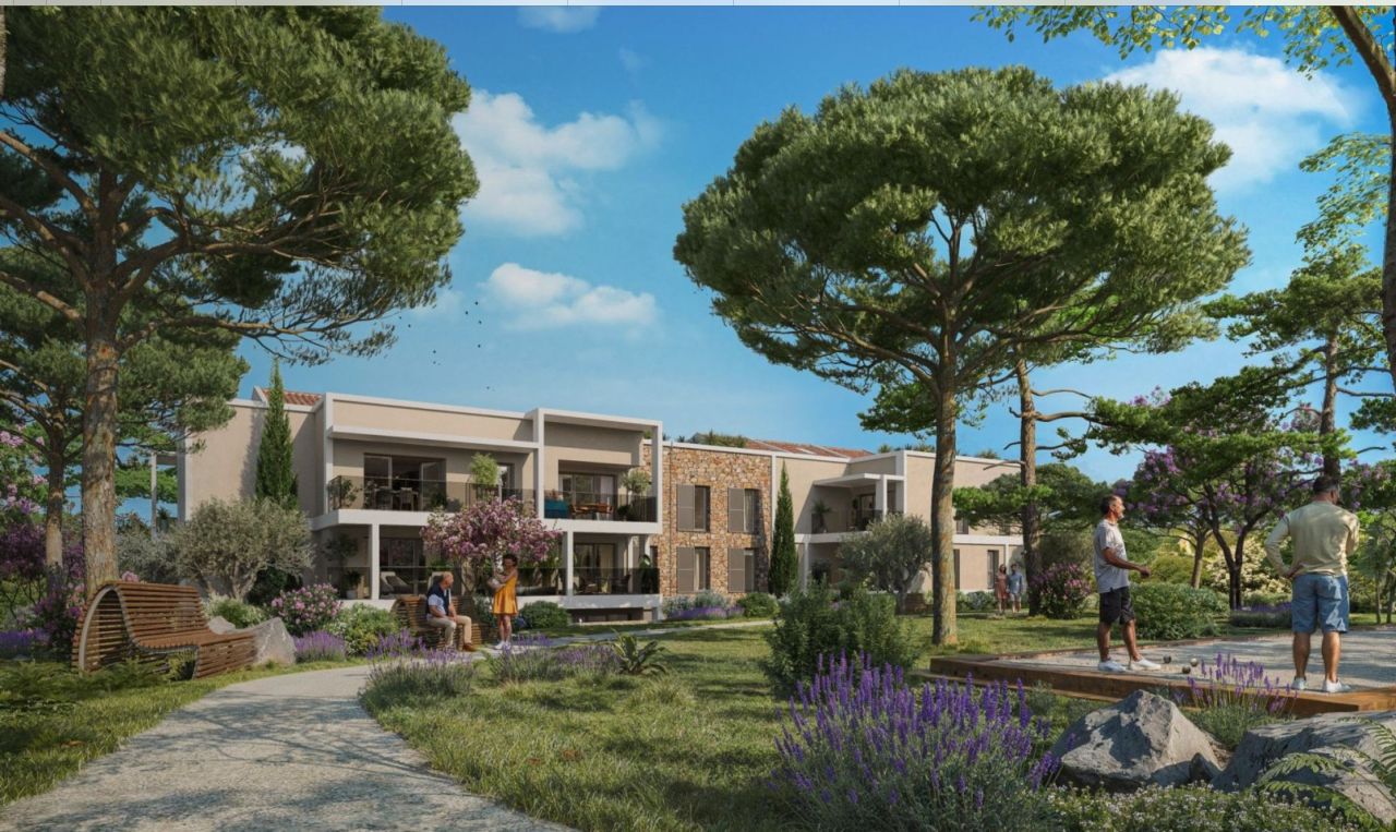 Flat in Cannes, France, 80 m² - picture 1