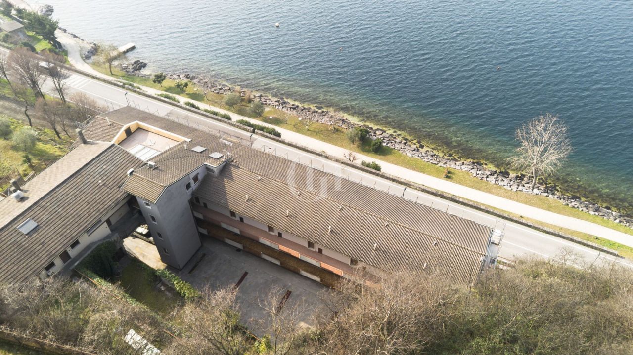 Apartment on Lake Garda, Italy, 70 m² - picture 7