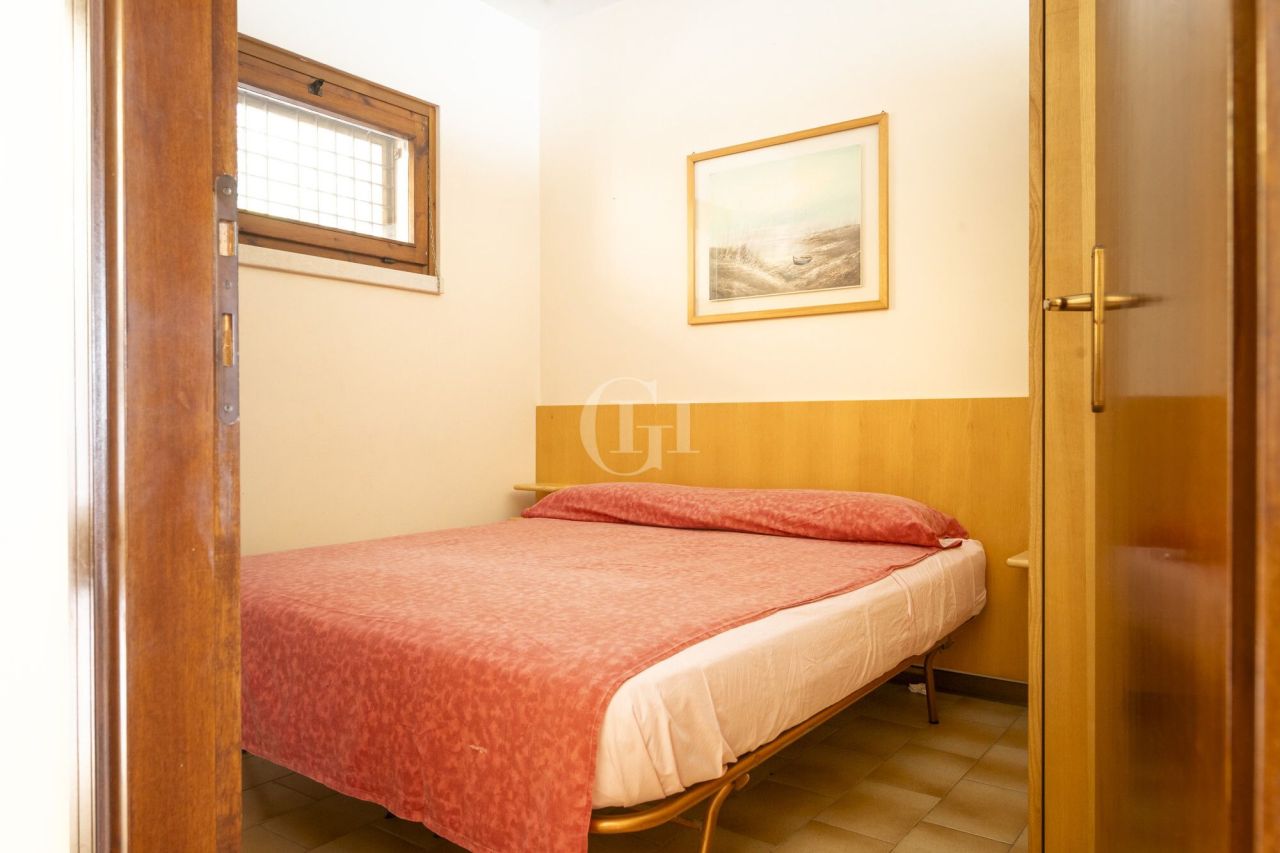 Apartment on Lake Garda, Italy, 70 m² - picture 13