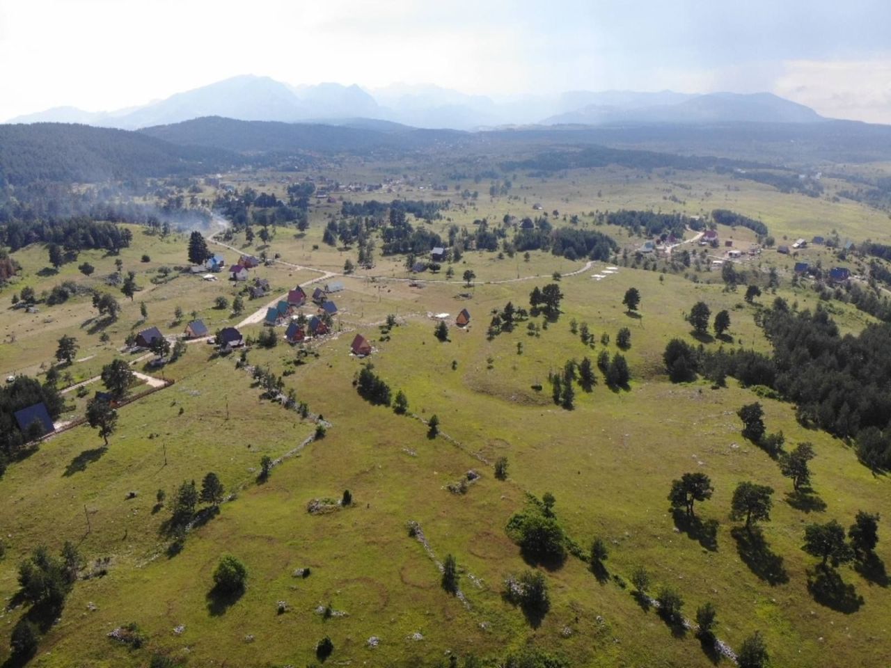Terrain à Zabljak, Monténégro, 6 800 m² - image 1