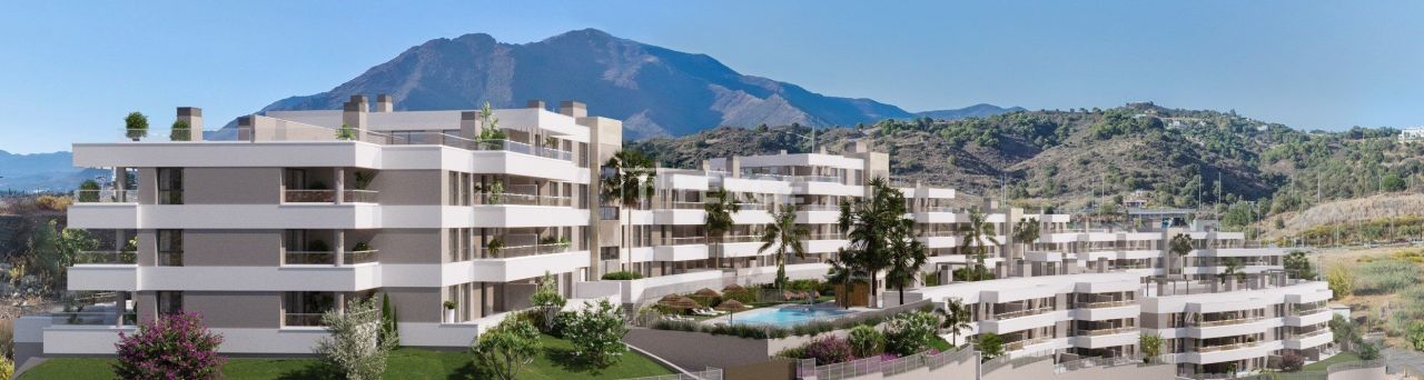 Penthouse in Estepona, Spain, 83 m² - picture 1