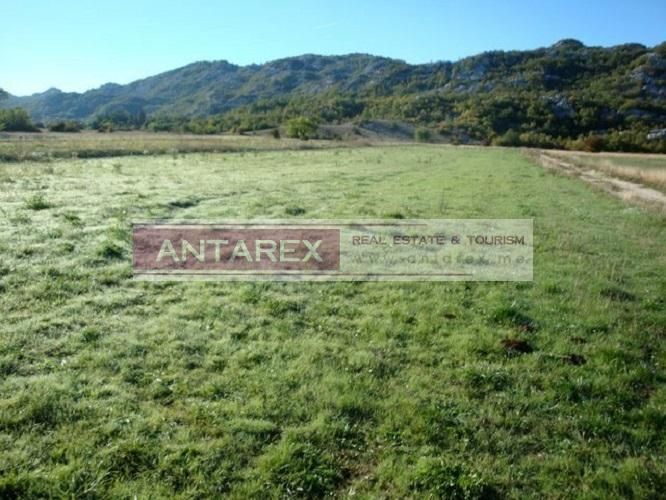 Land in Niksic, Montenegro, 1 000 m² - picture 2