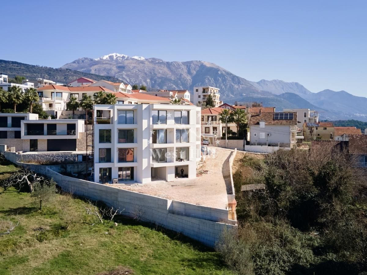 Apartment in Tivat, Montenegro, 72 m² - Foto 1