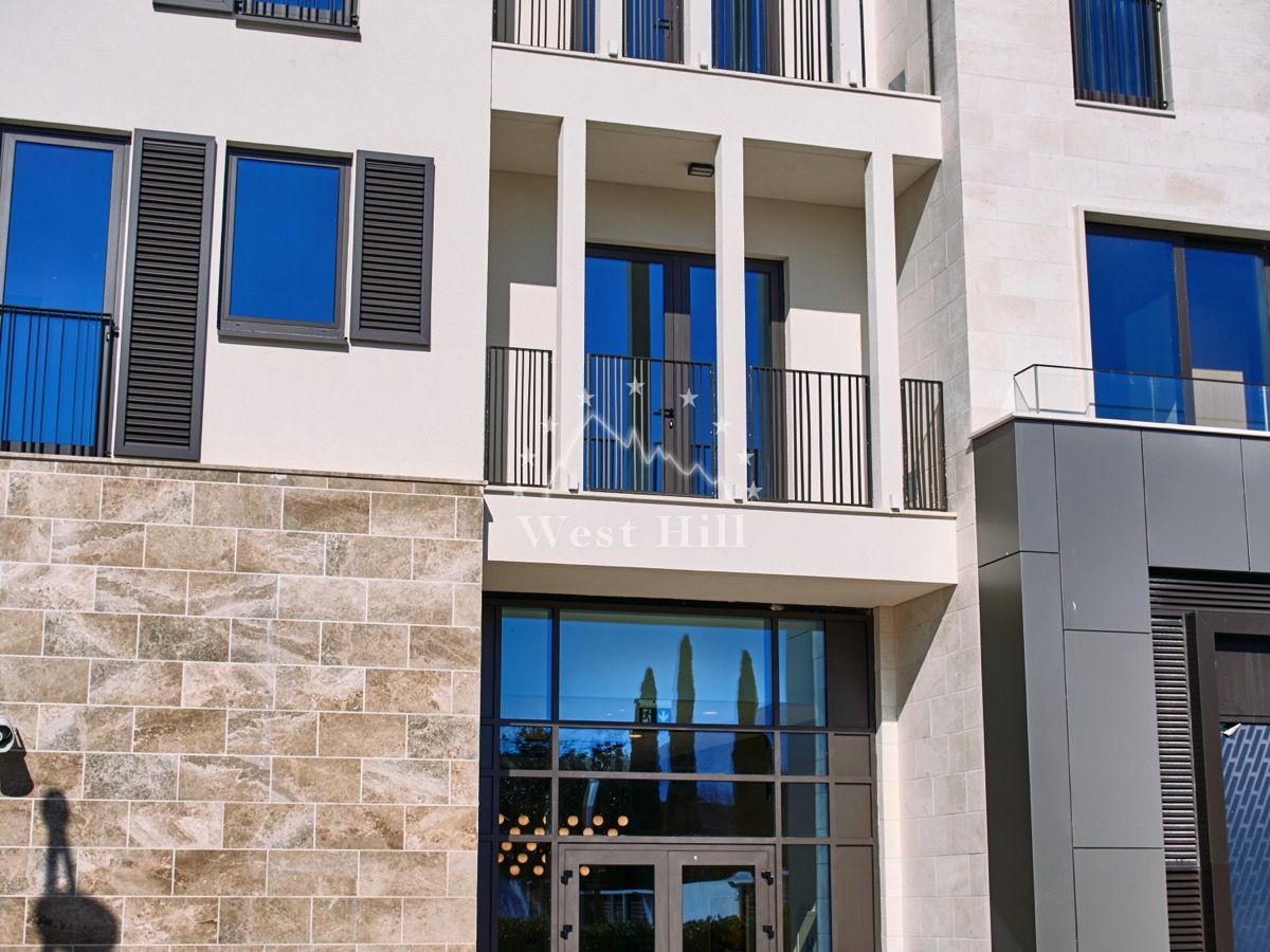 Apartment in Tivat, Montenegro, 102 m² - picture 8