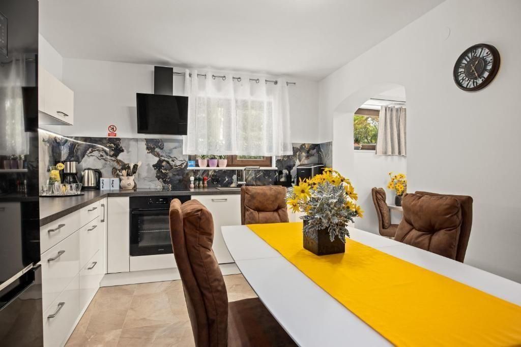 Villa à Rovinj, Croatie, 140 m² - image 18