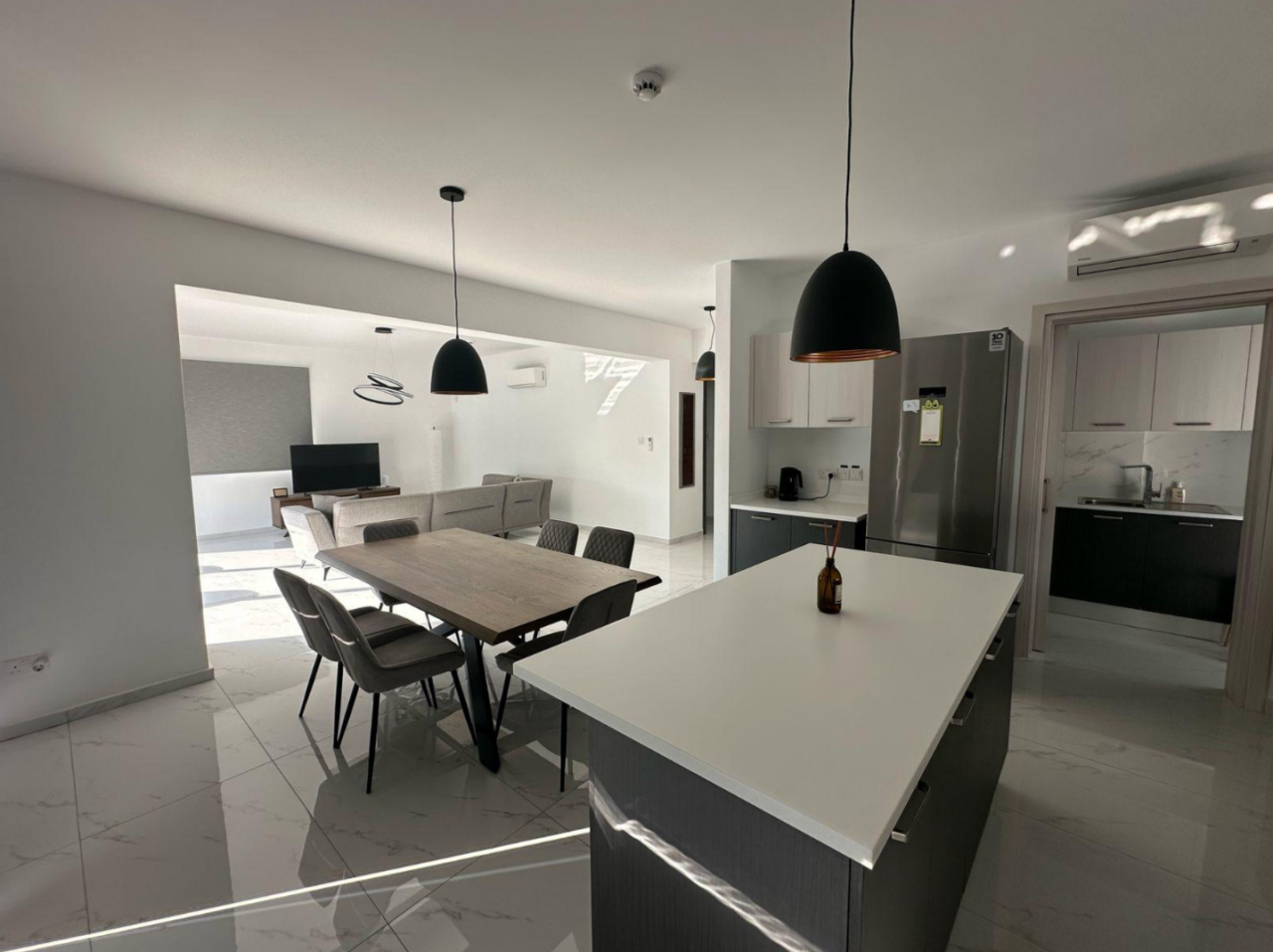 Maison à Larnaca, Chypre, 233 m² - image 1