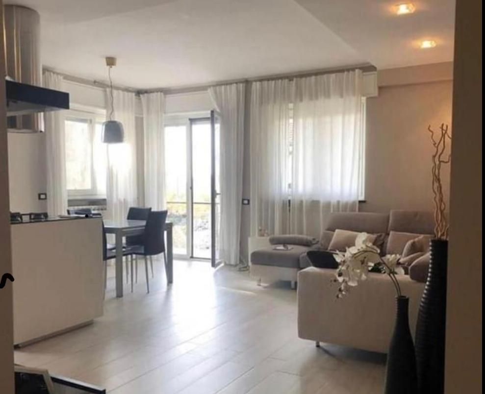 Appartement à San Remo, Italie, 80 m² - image 1