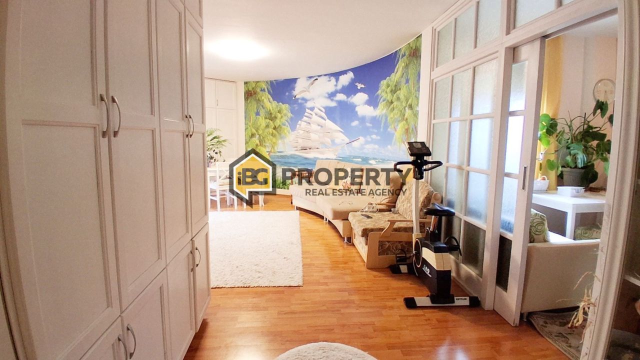 Appartement à Saints Constantin et Hélène, Bulgarie, 101 m² - image 3