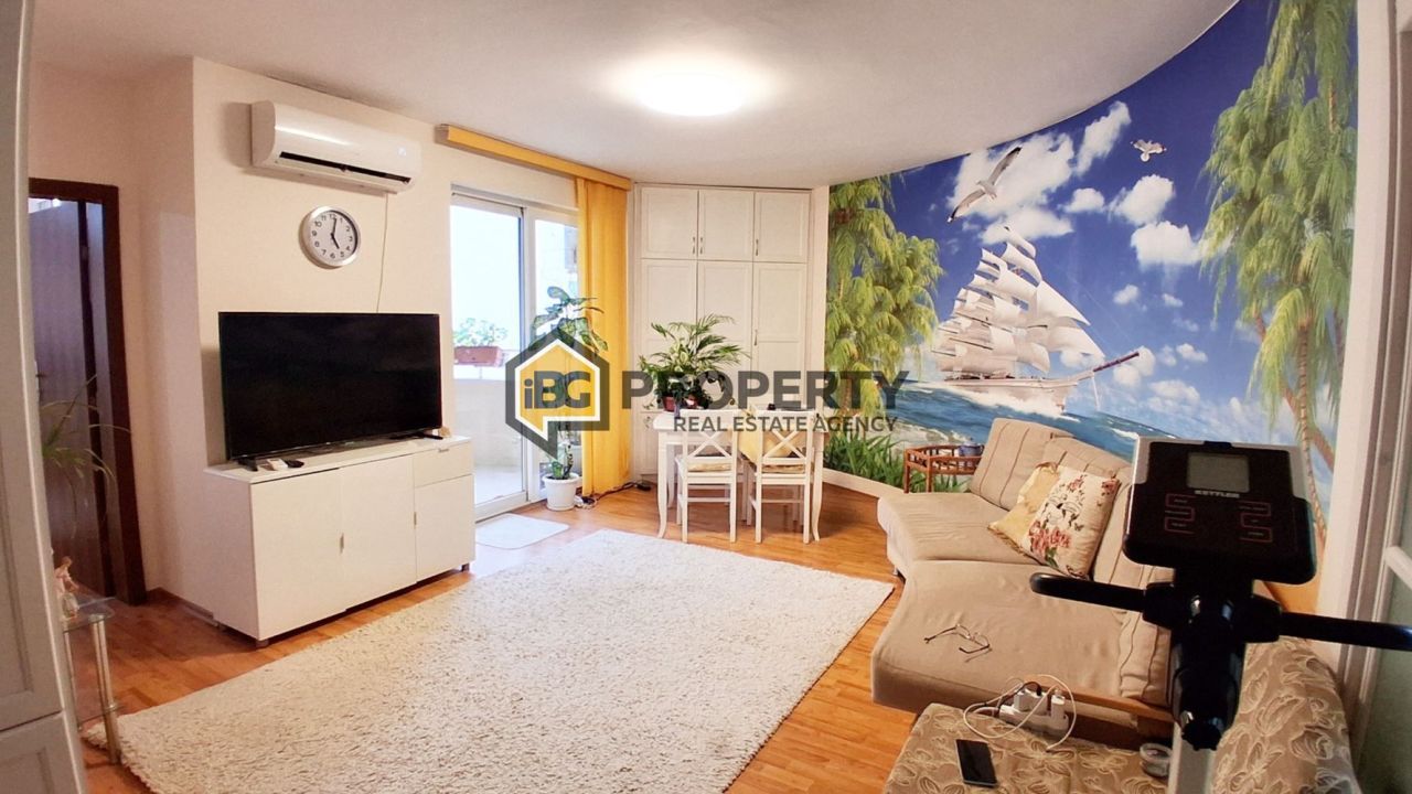 Appartement à Saints Constantin et Hélène, Bulgarie, 101 m² - image 1