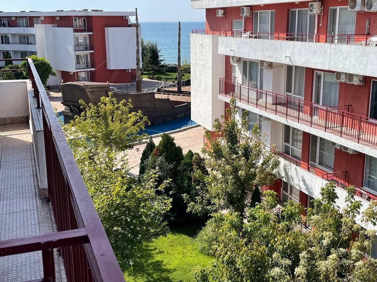 Apartamento en Elenite, Bulgaria, 107 m² - imagen 1