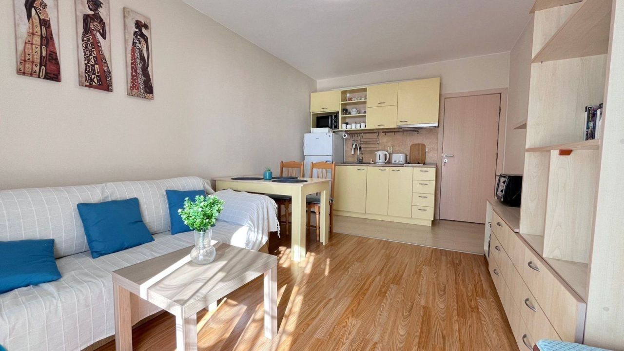 Apartamento en Ravda, Bulgaria, 55 m² - imagen 1