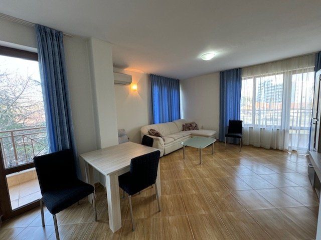 Appartement à Slantchev Briag, Bulgarie, 87 m² - image 1