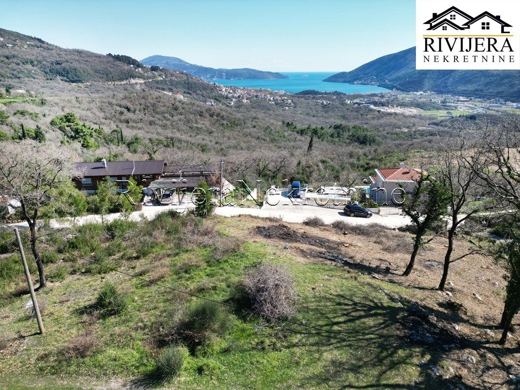 Terrain à Herceg-Novi, Monténégro, 1 482 ares - image 1