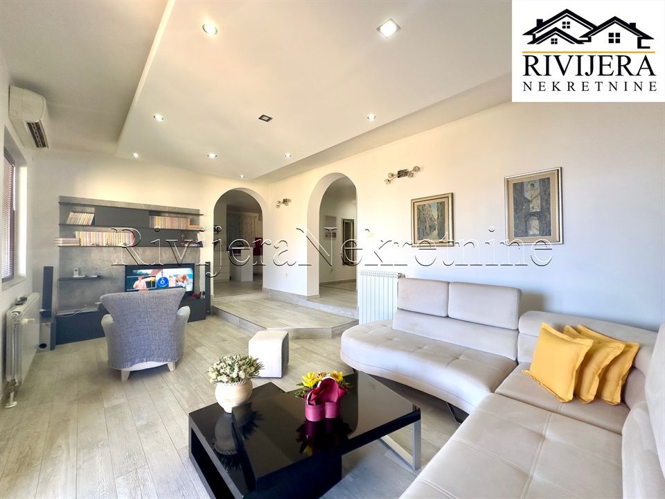 Maison à Dobrota, Monténégro, 289 m² - image 10