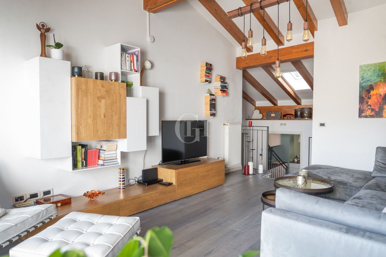 Penthouse on Lake Garda, Italy, 109 m² - picture 6