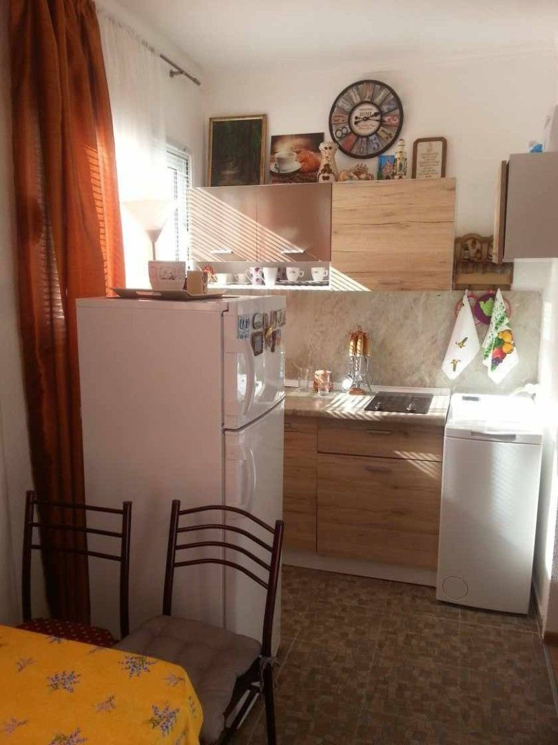 Piso en Sutomore, Montenegro, 51 m² - imagen 1