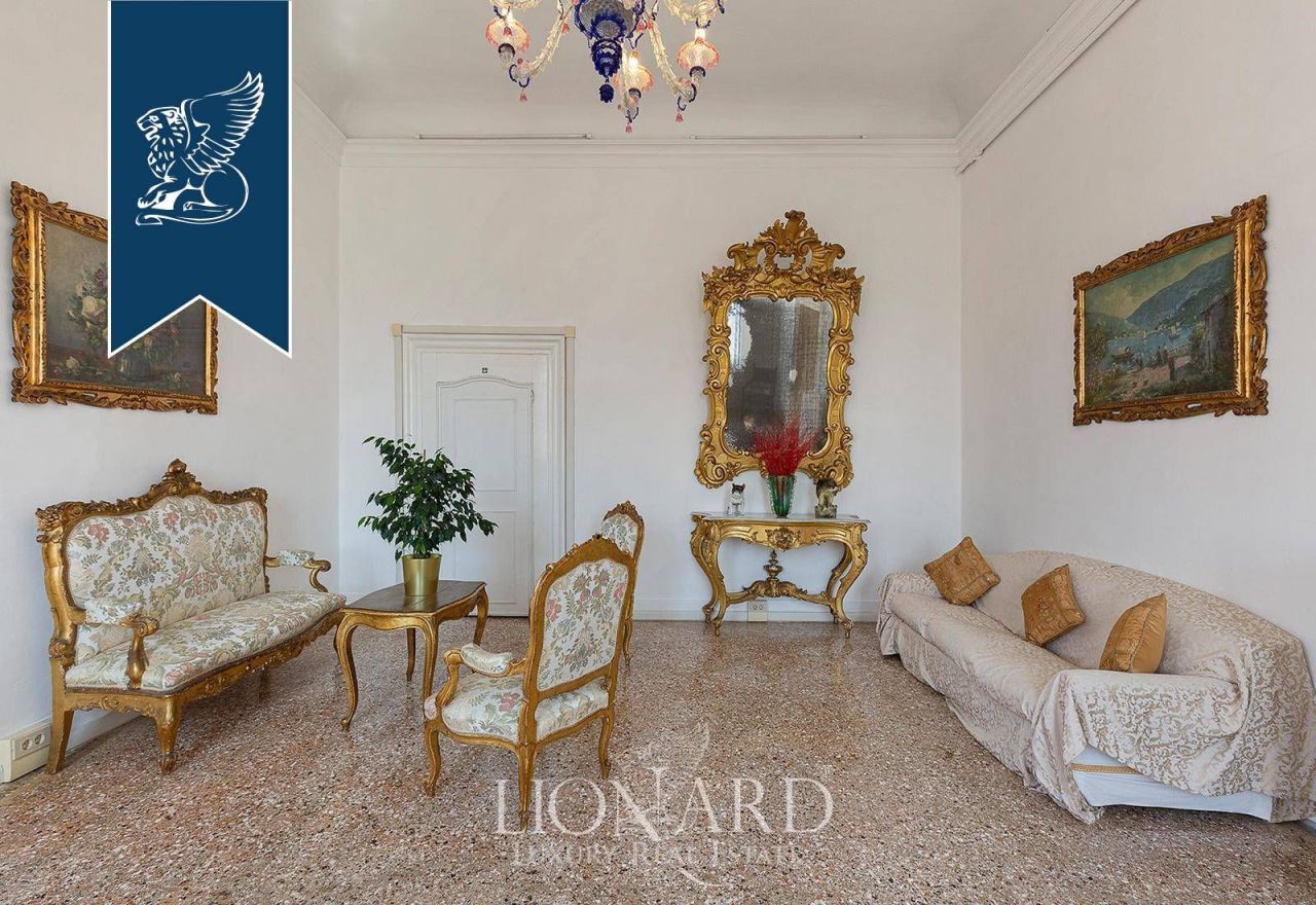 Apartment in Venice, Italy, 980 m² - picture 6