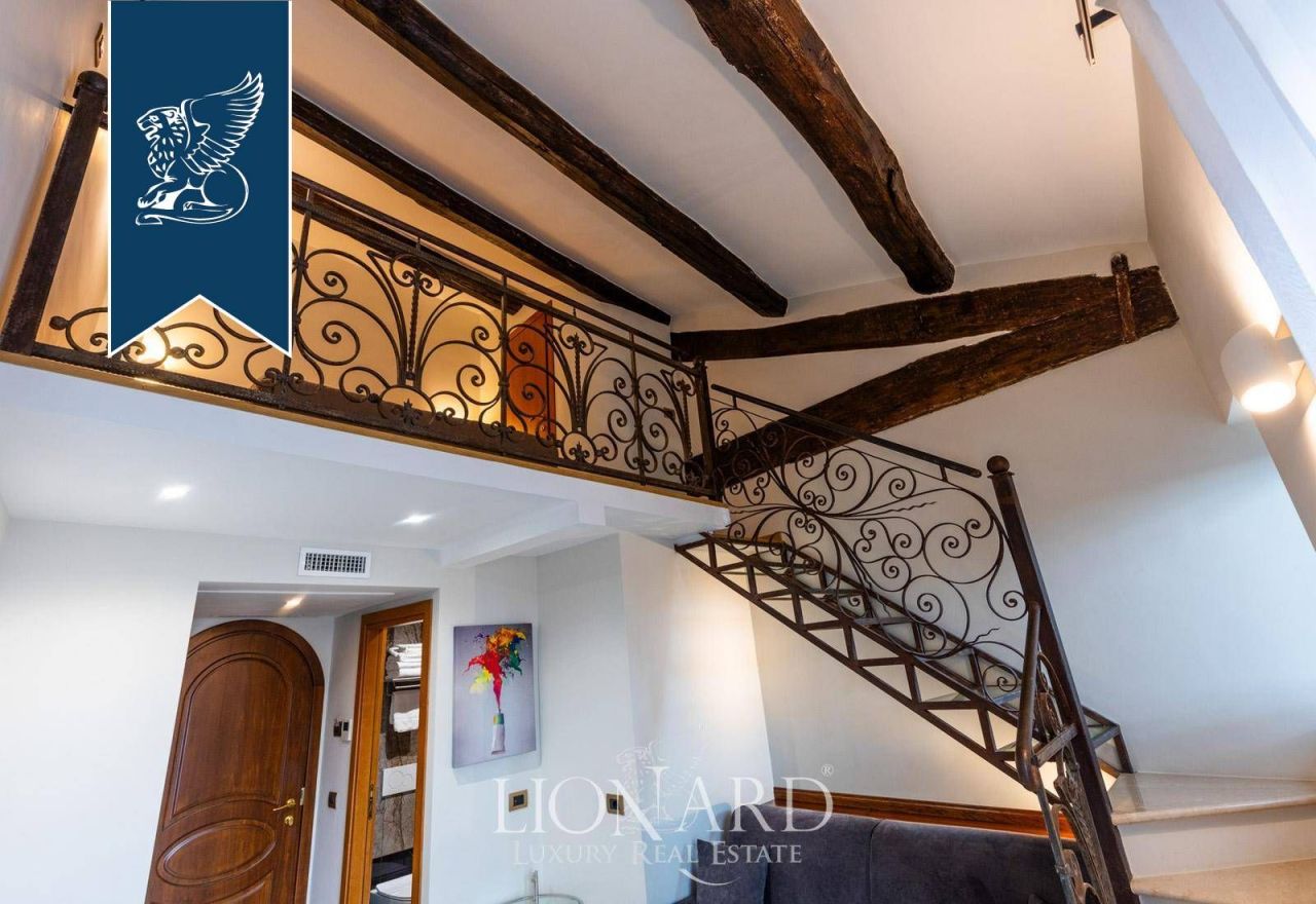 Apartment in Rome, Italy, 250 m² - picture 8