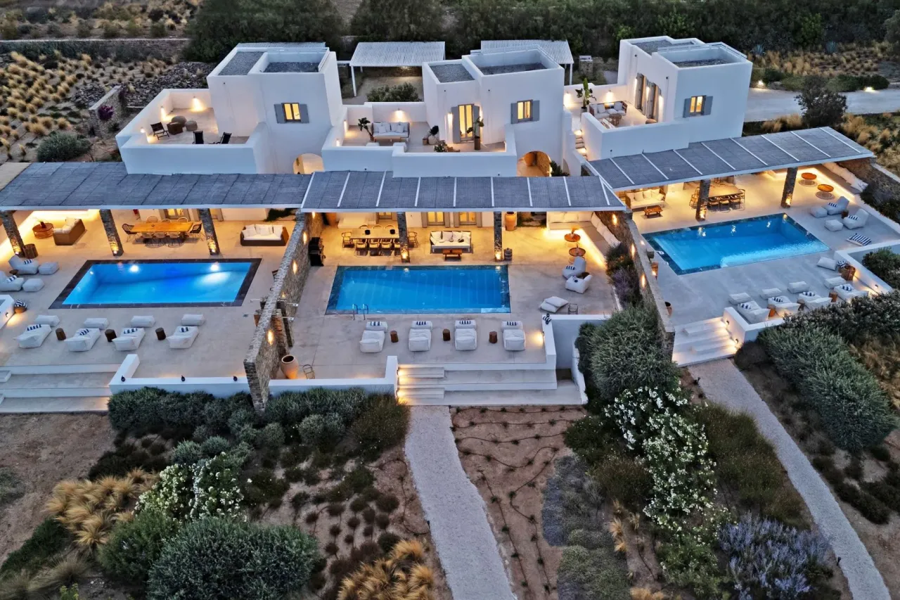 Casa en Antiparos, Grecia, 532 m² - imagen 1