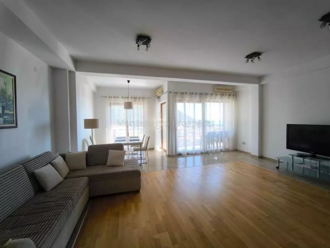 Apartamento en Budva, Montenegro, 107 m² - imagen 3