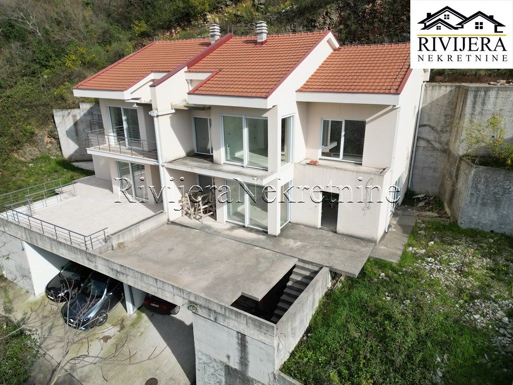 Villa en Herceg-Novi, Montenegro, 190 m² - imagen 2