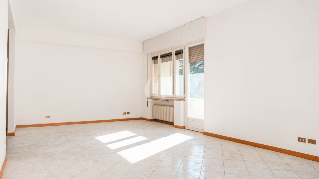 Apartment on Lake Garda, Italy, 130 m² - picture 9