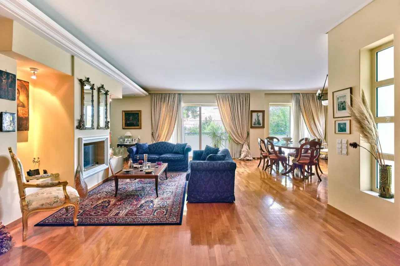 Piso en Ática, Grecia, 240 m² - imagen 1