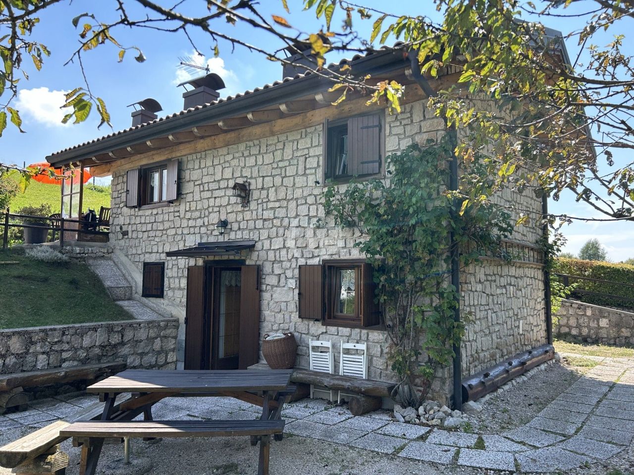 Chalet à Trente, Italie, 120 m² - image 1