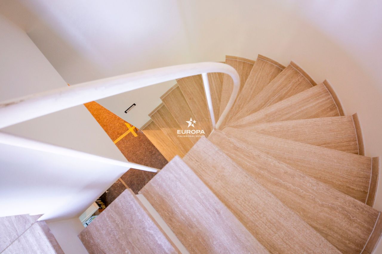 Villa à San Remo, Italie, 350 m² - image 13