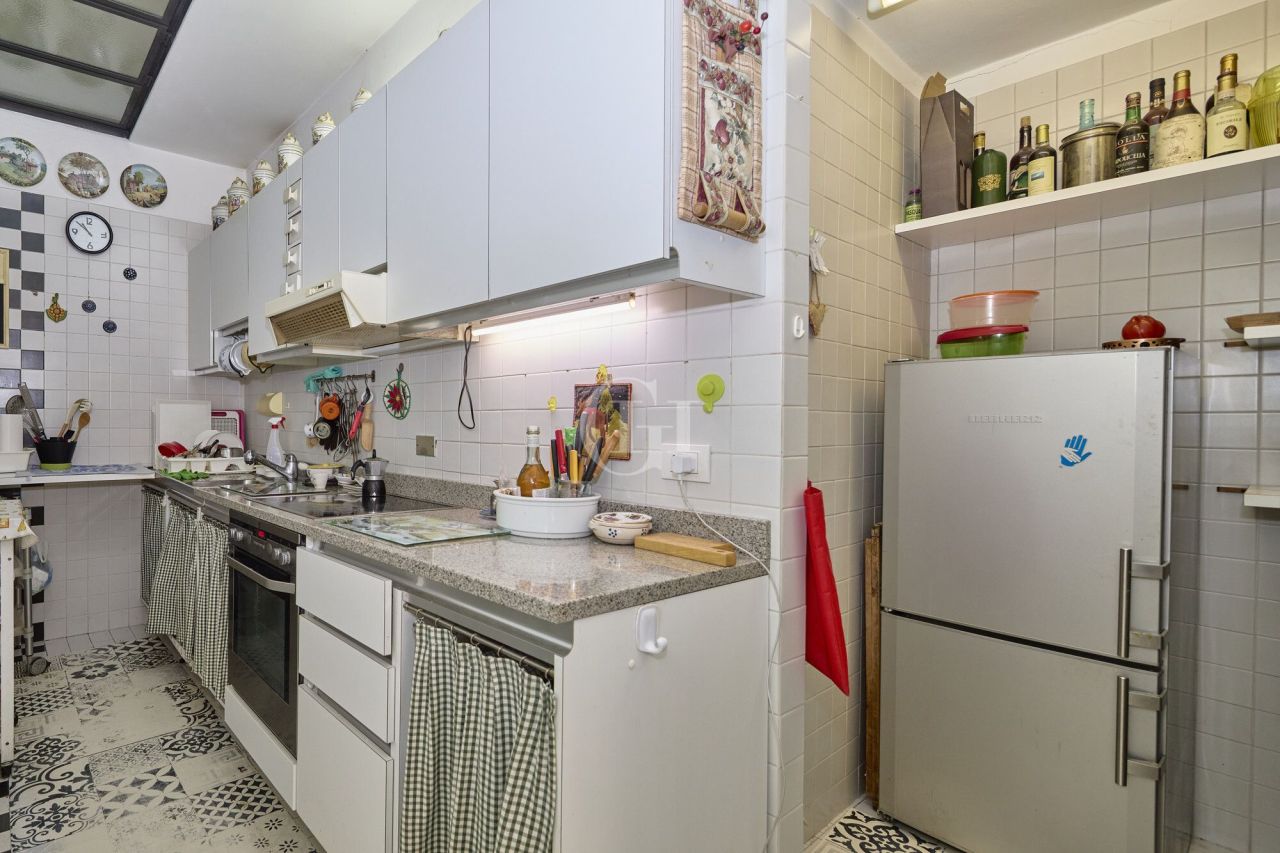 Apartamento por Lago de Garda, Italia, 190 m² - imagen 17