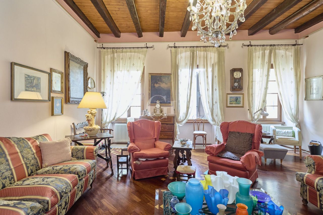 Apartamento por Lago de Garda, Italia, 190 m² - imagen 11