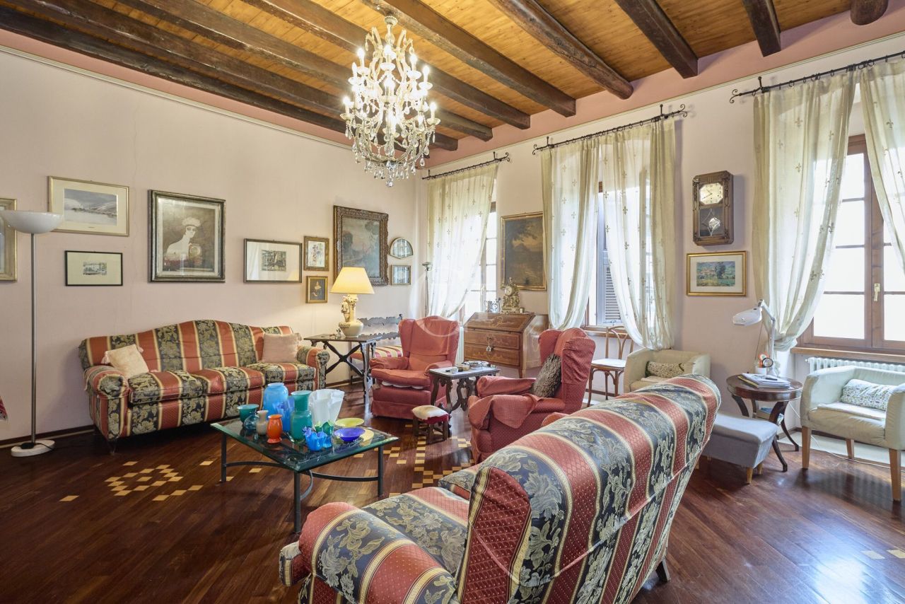 Apartamento por Lago de Garda, Italia, 190 m² - imagen 12