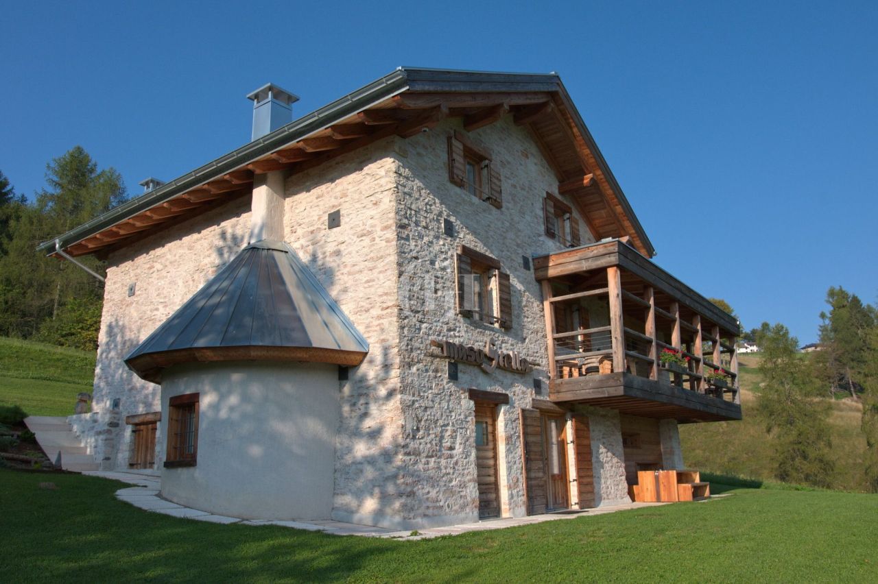 Villa in Trento, Italy, 300 m² - picture 5