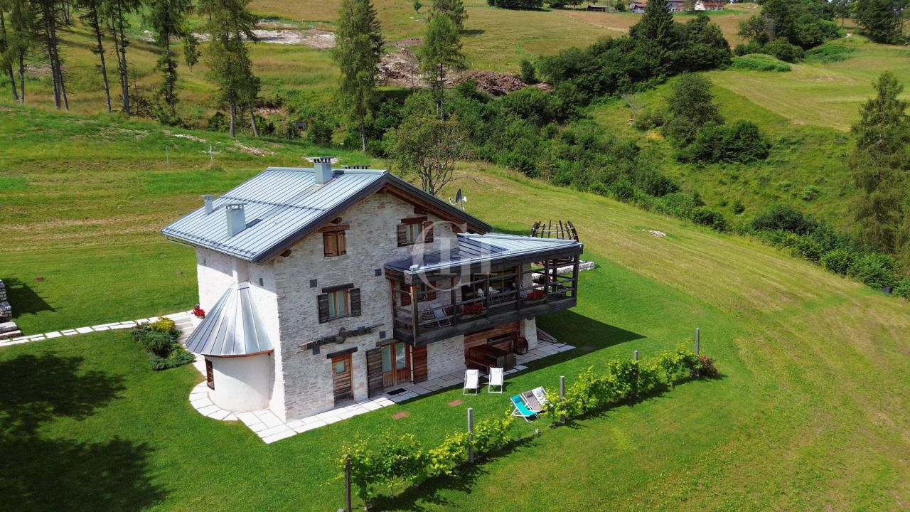 Villa in Trento, Italy, 300 m² - picture 13