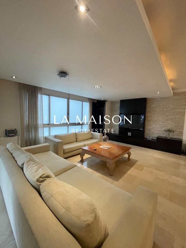Apartamento en Nicosia, Chipre, 221 m² - imagen 1