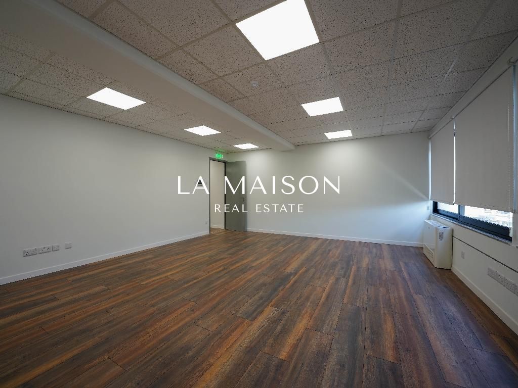 Bureau à Nicosie, Chypre, 427 m² - image 1