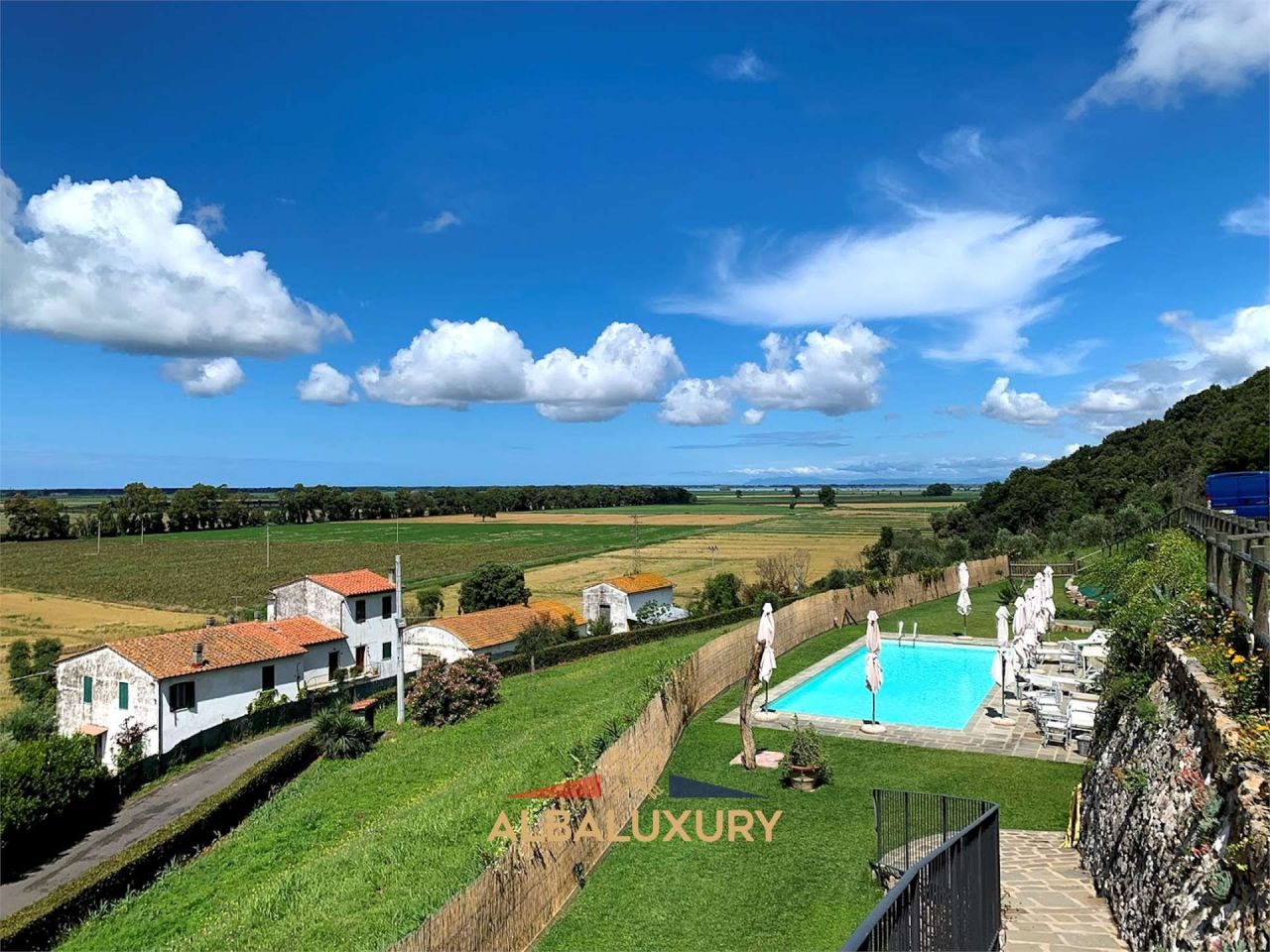 Apartment Via Traversagna sud, Italy, 630 m² - picture 2