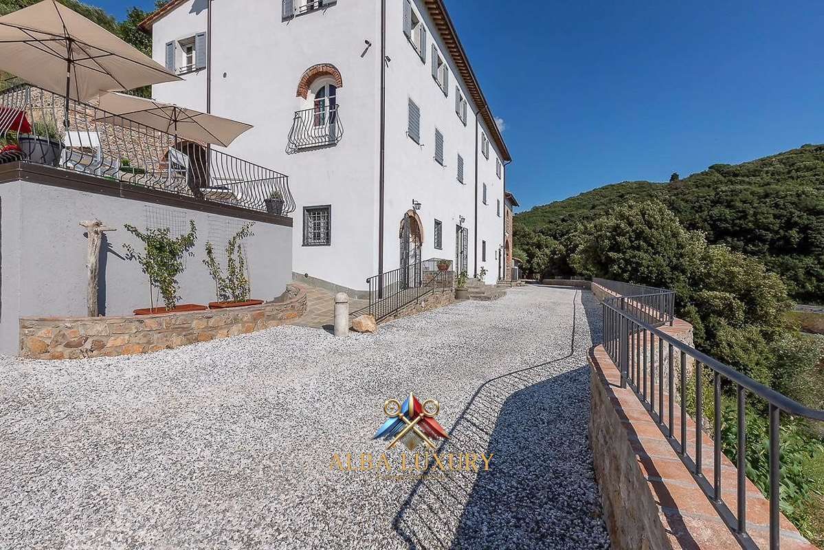 Apartment Via Traversagna sud, Italy, 630 m² - picture 3