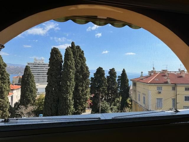 Villa in Opatija, Kroatien, 265 m² - Foto 1