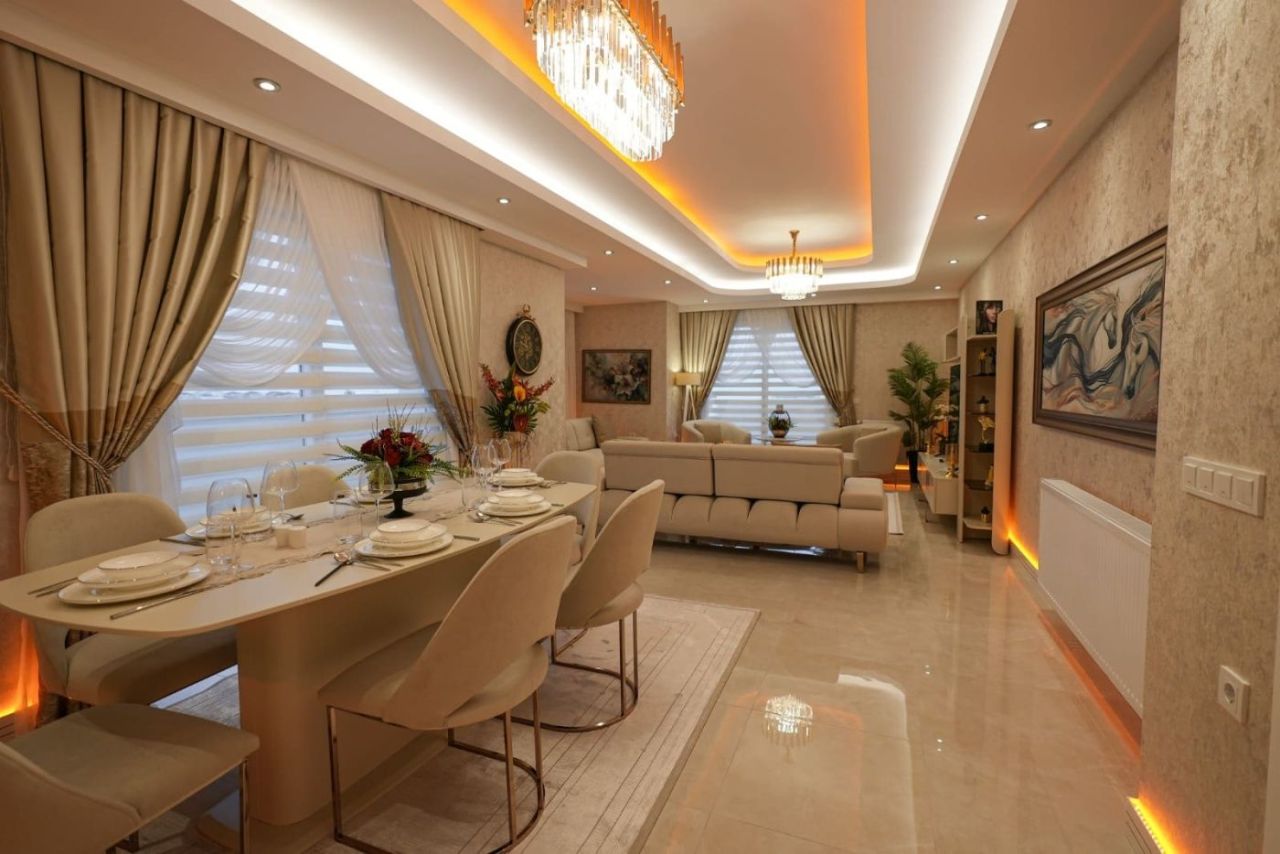 Stadthaus in Alanya, Türkei, 211 m² - Foto 1
