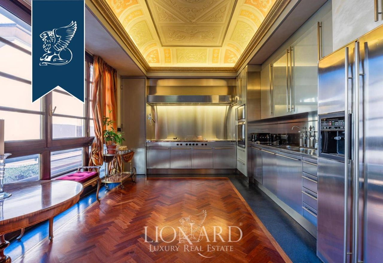 Villa in Milan, Italy, 500 m² - picture 11