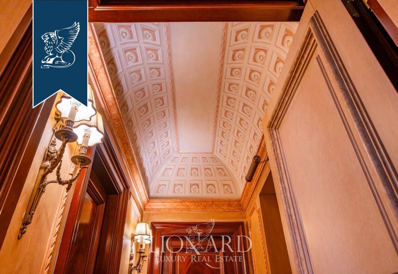 Villa in Milan, Italy, 500 m² - picture 18