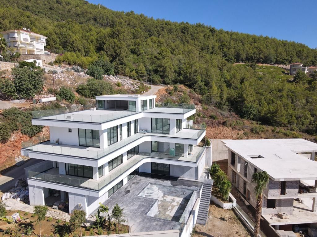 Villa in Alanya, Türkei, 1 100 m² - Foto 1