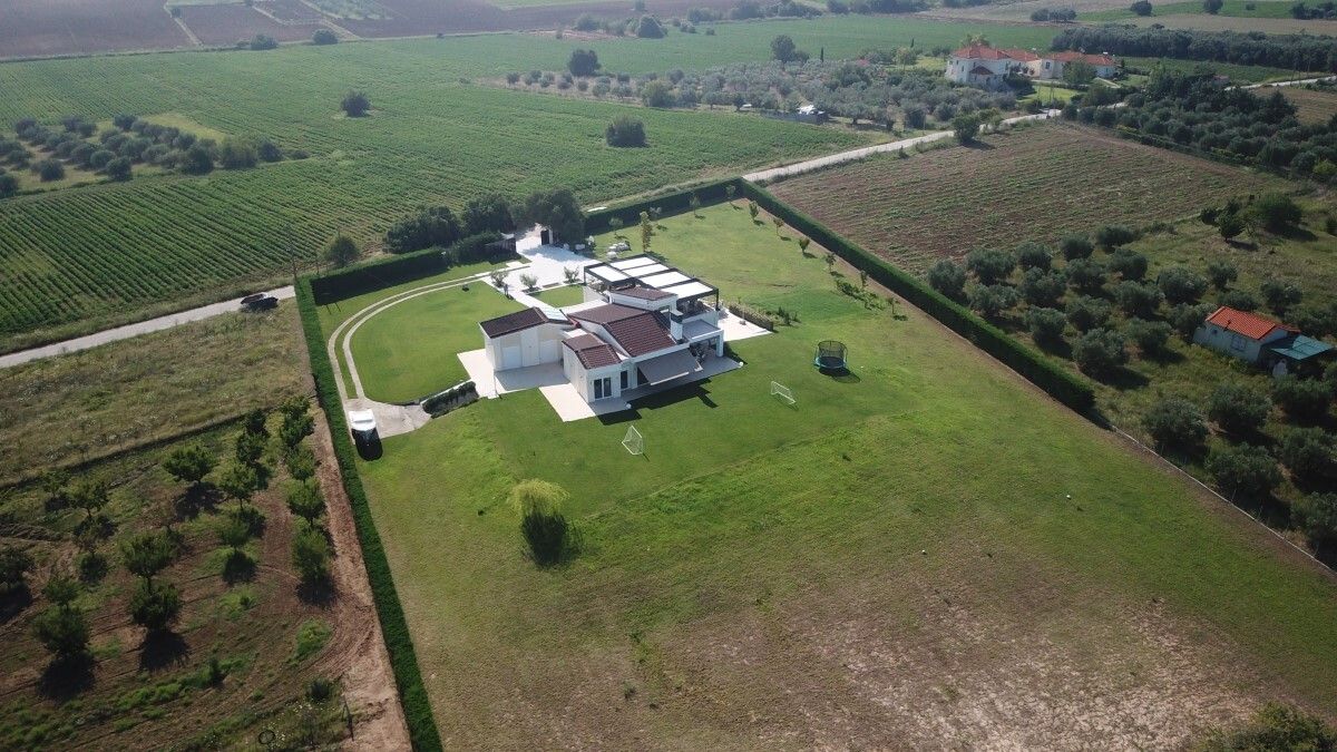 Villa en Salónica, Grecia, 350 m² - imagen 1