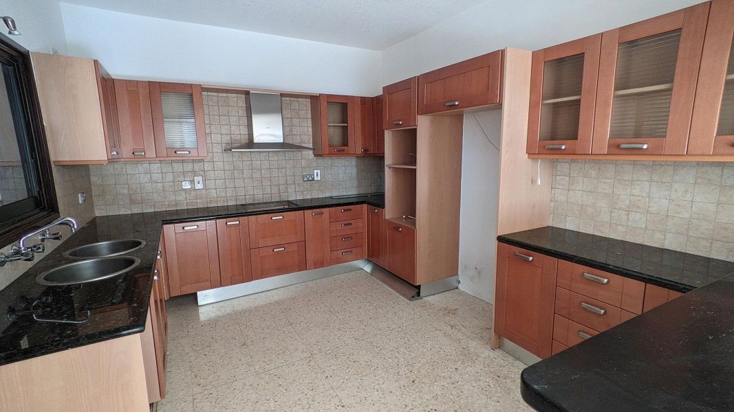 Villa in Paphos, Cyprus, 230 m² - picture 9