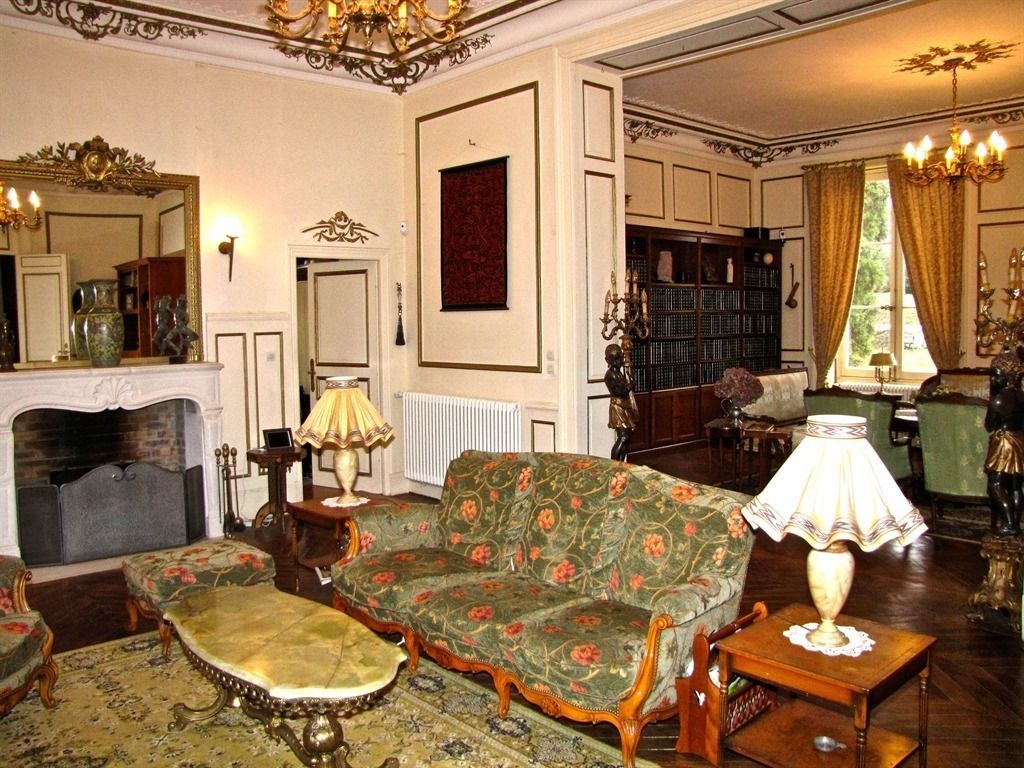 House in Centre-Val de Loire, France, 1 200 m² - picture 14