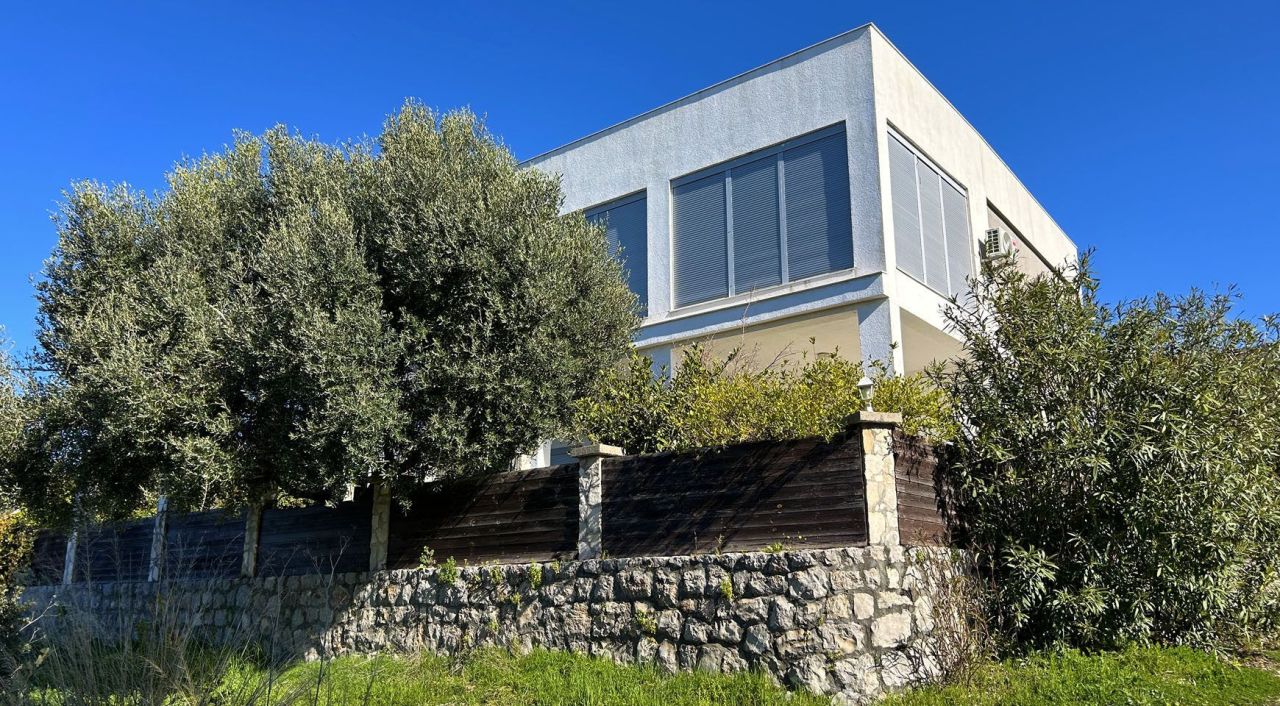 Haus in Halbinsel Luštica, Montenegro, 268 m² - Foto 1