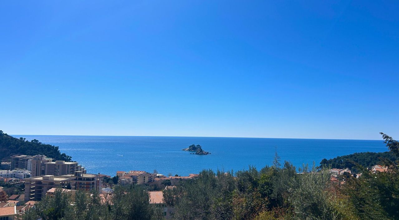 Wohnung in Petrovac, Montenegro, 140 m² - Foto 1