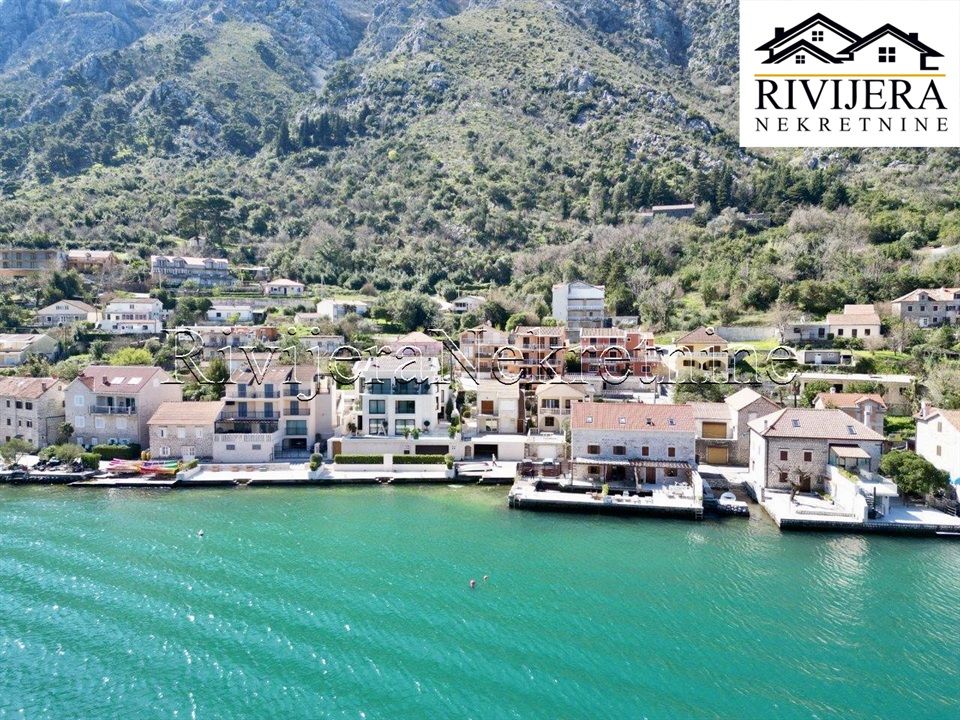 Haus in Muo, Montenegro, 140 m² - Foto 1